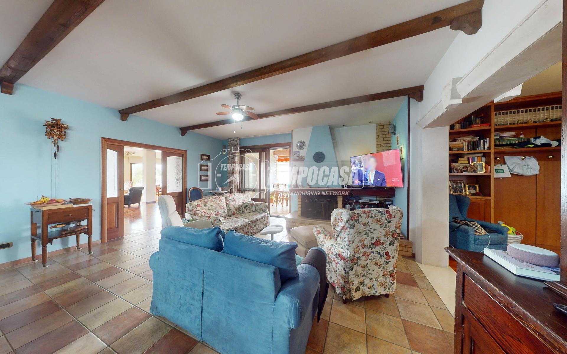 Villa a schiera in Via Lecce, Merine 88, Lizzanello