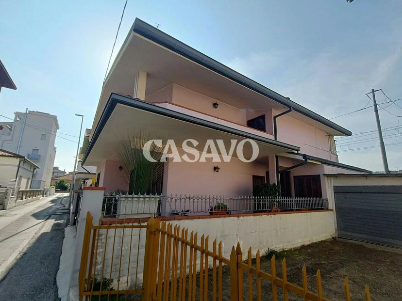 Villa in Via Arno 7, Alba Adriatica — foto 4 di 5