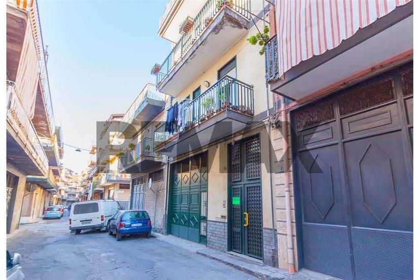 Appartamento in Via Vincenzo Monti 59 - 59a, Paternò