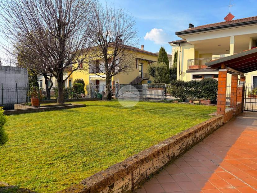 Villa in Via Roma 44, Castel d'Azzano — foto 3 di 5