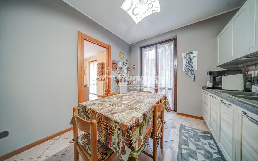 Villa a schiera in Via Guido Rossa 10/B, Cairate — foto 3 di 5