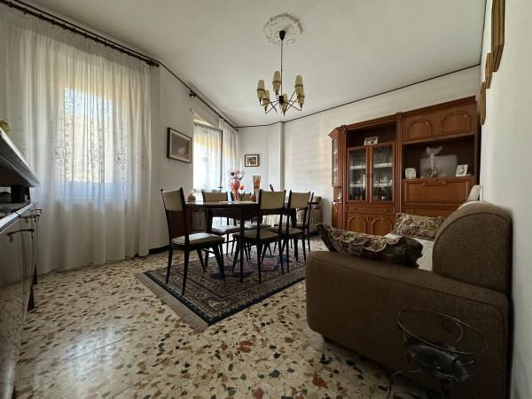 Trilocale in Via Asti, Canelli — foto 3 di 5
