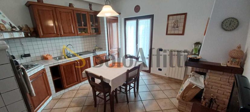 Villa a schiera in Via Colle Biadaro 3/a, Anguillara Sabazia — foto 3 di 5