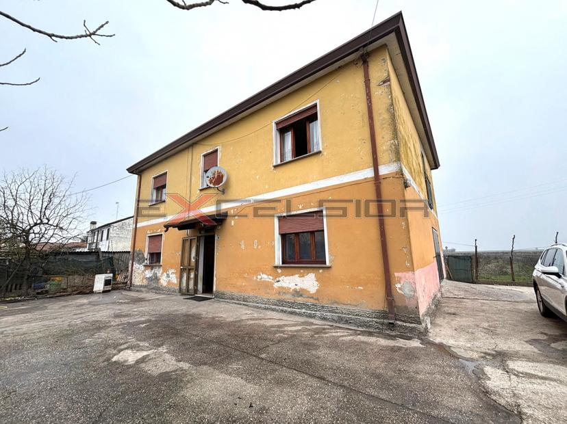 Casa indipendente in Via G. Matteotti N. 20 Bis - Cavarzere (Ve), Cavarzere — foto 2 di 5