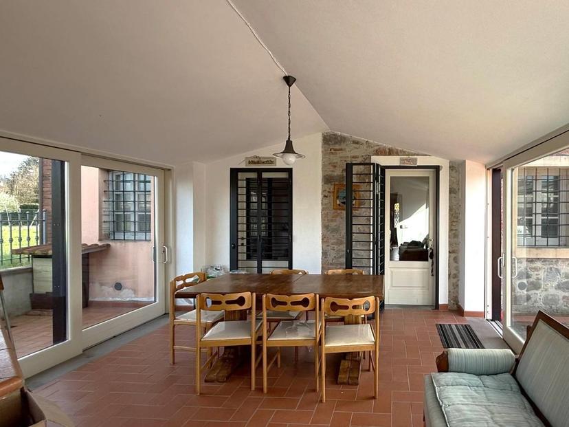 Villa, Porcari — foto 3 di 5