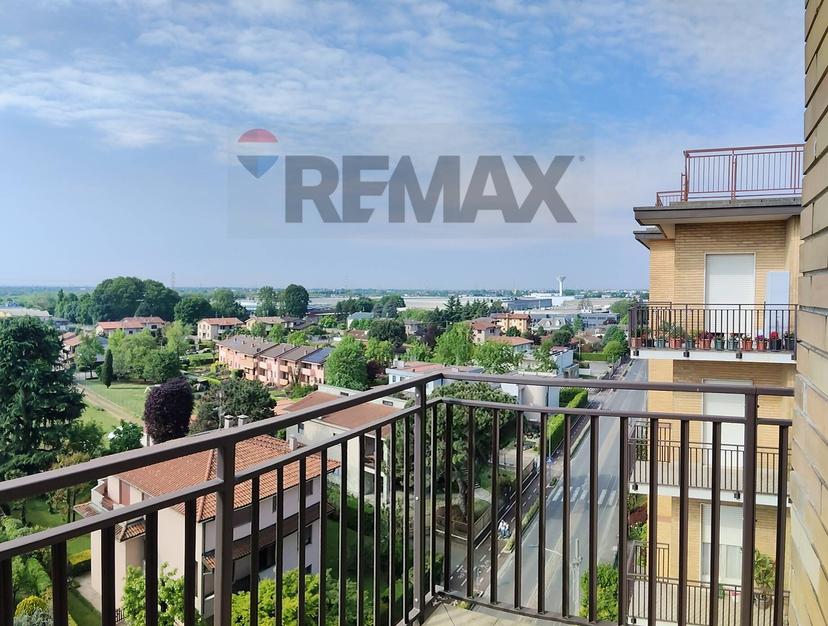 Trilocale in Via Alcide De Gasperi 4, Cavenago di Brianza — foto 3 di 5