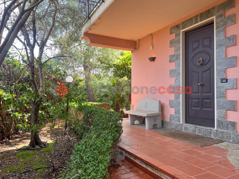 Villa in Via Professore Gaetano Martino 36, San Filippo del Mela — foto 2 di 5