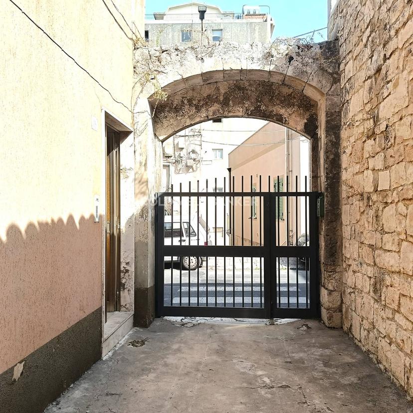 Casa indipendente in Via Fontana 23, Modica