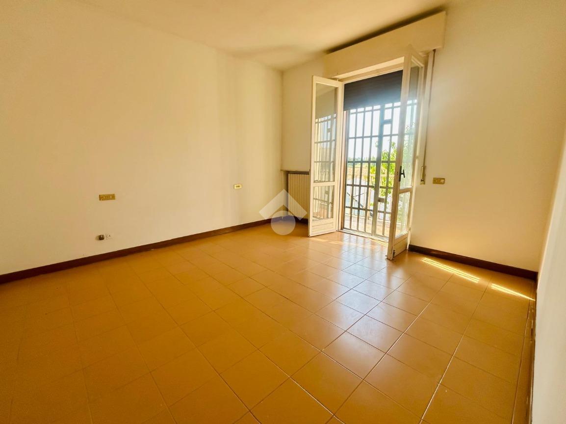 Casa indipendente in Via Pisa, Mantova