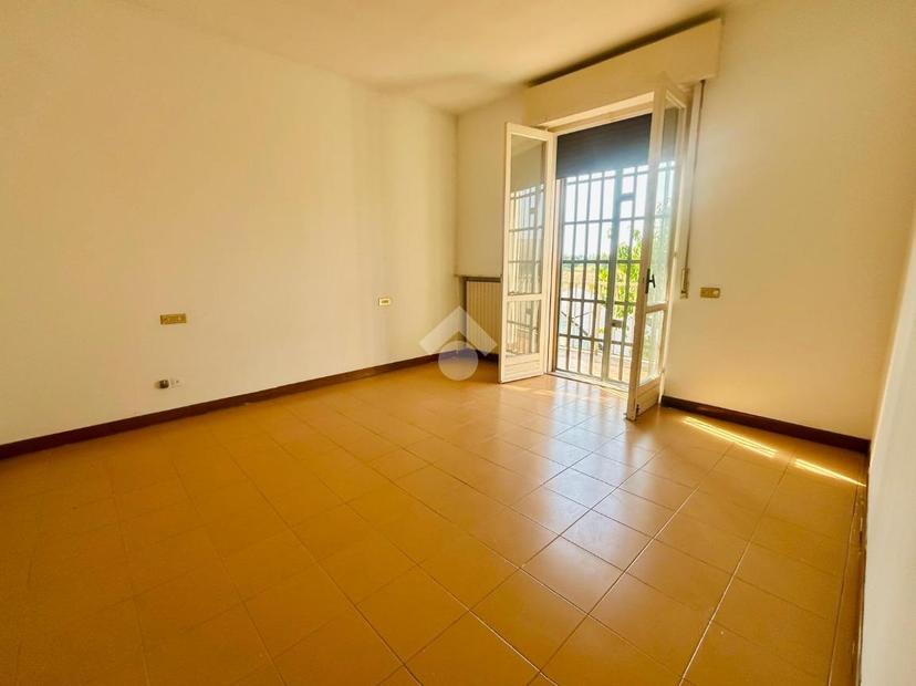 Casa indipendente in Via Pisa, Mantova