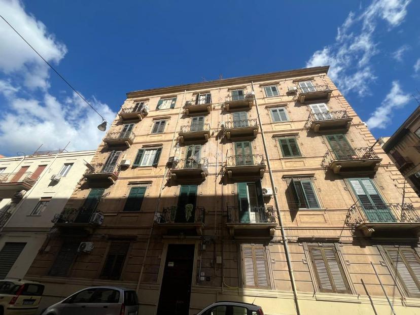 Monolocale in Via Pietro d'Aragona 1, Palermo
