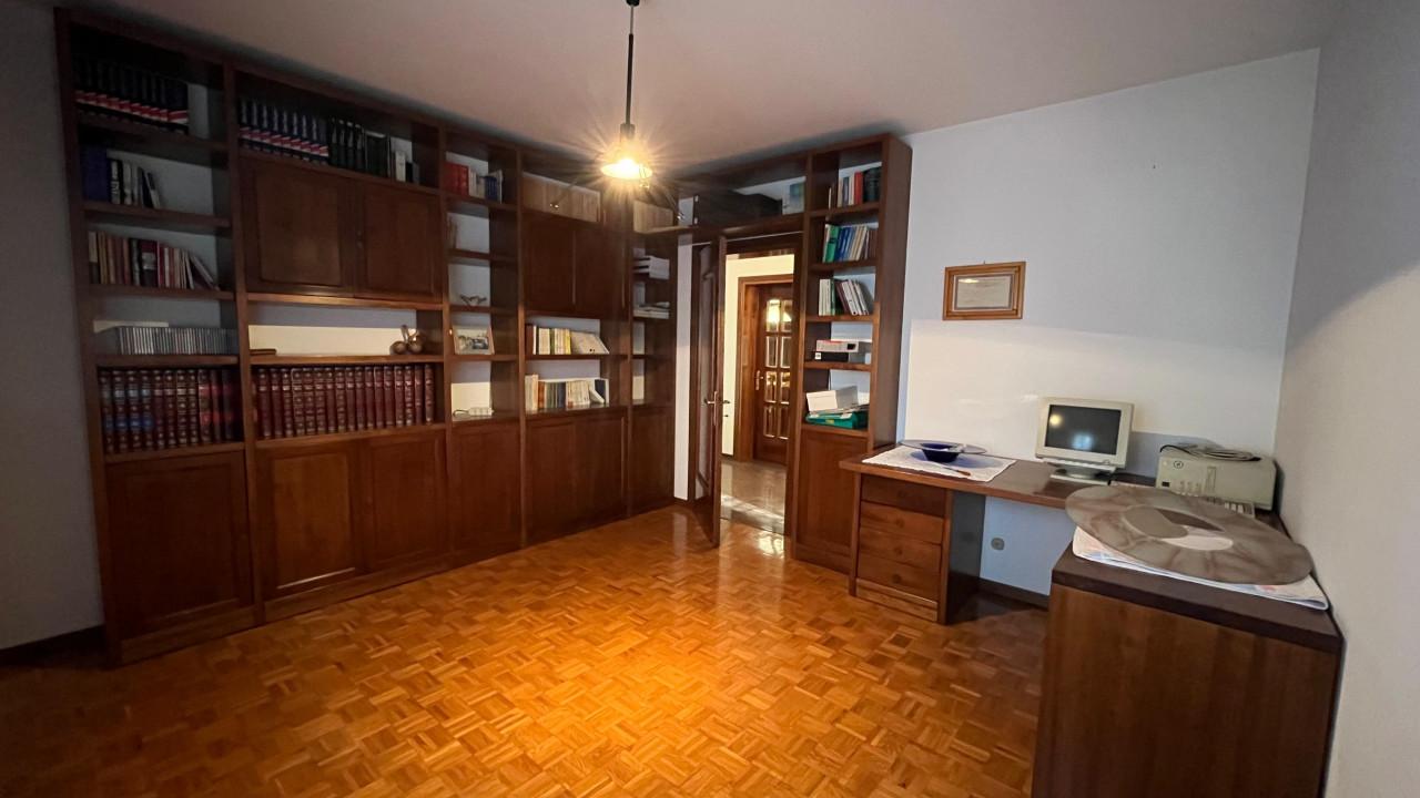 Casa indipendente, Villa Estense