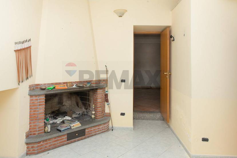 Casa indipendente in Via Antonino Uccellatore 12/14/16, Bronte — foto 5 di 5