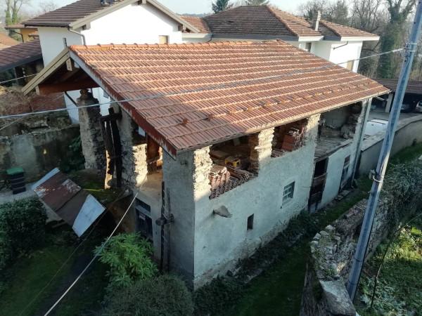 Terratetto unifamiliare in Via Maggiore 25c, Invorio