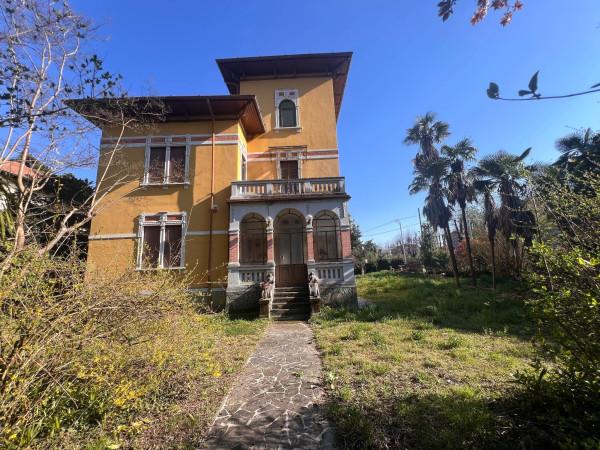 Villa in Via Francesco Rismondo 2, Tradate — foto 4 di 5