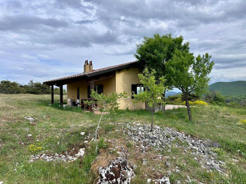 Casa indipendente in Via Villa Nuova Snc, Carapelle Calvisio — foto 2 di 5