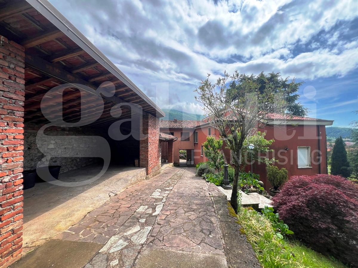 Villa in Via Montecchio 36, Nave