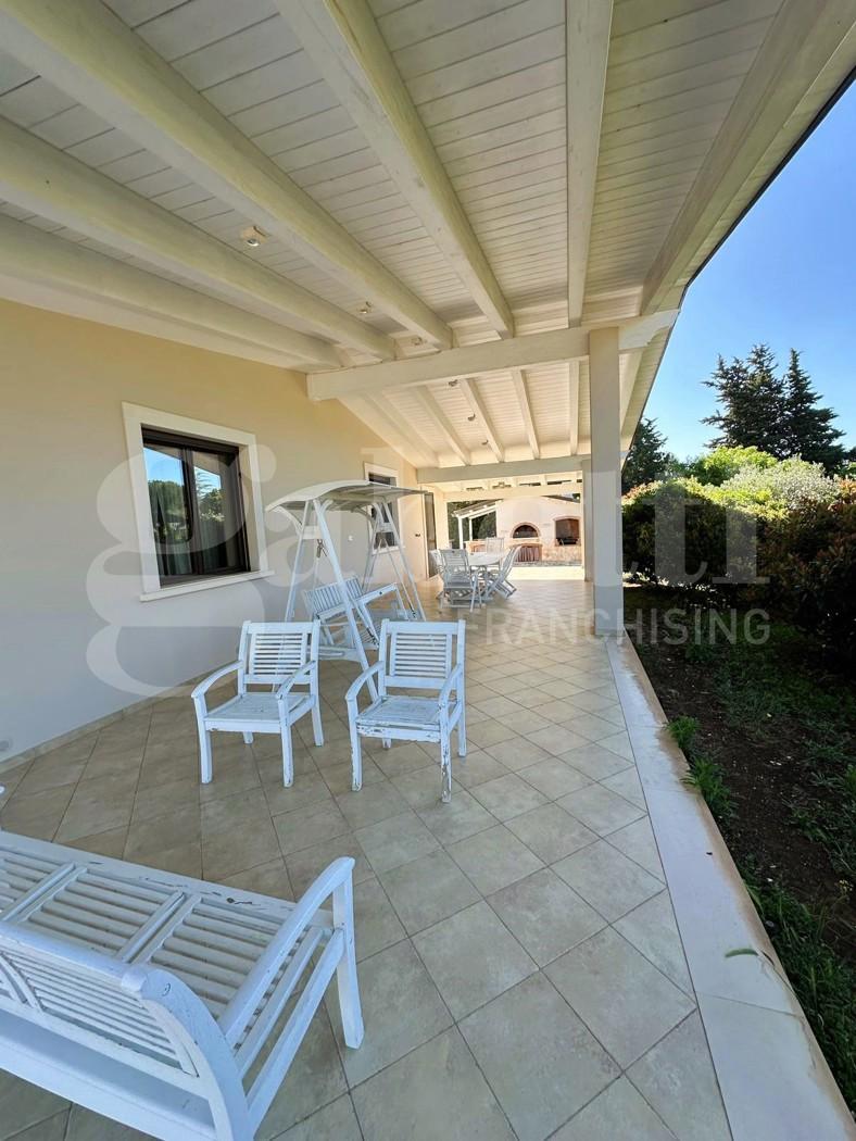 Villa in Zona Via Castel del Monte, Corato — foto 2 di 5