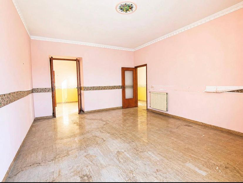 Trilocale in Via IV Novembre 26, San Nicola la Strada — foto 3 di 5