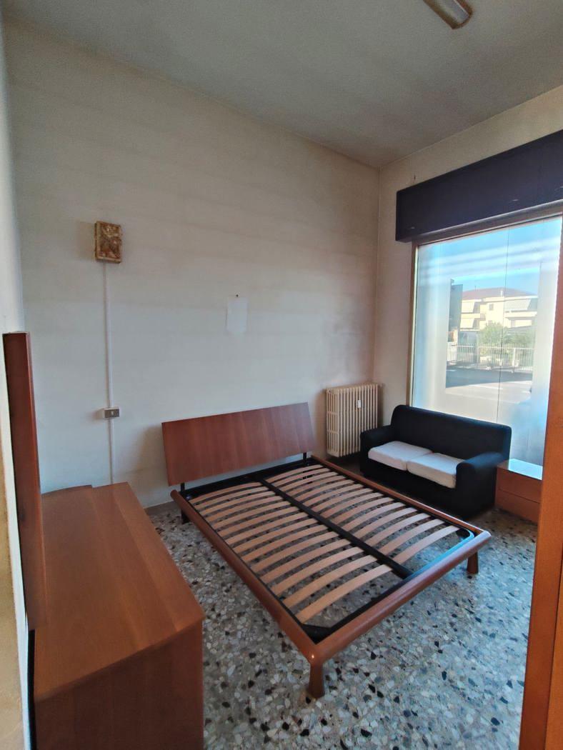Bilocale in Via Lelio Basso 32, Mede — foto 4 di 5