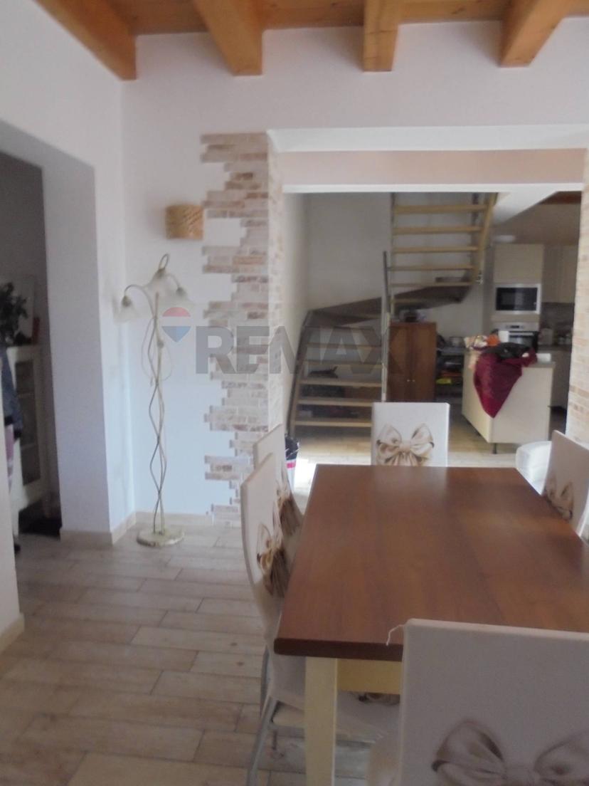 Villa in Via Silvio Pellico 4, La Maddalena