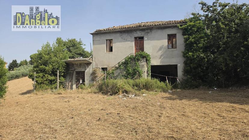 Casa indipendente in Via Carlo Alberto dalla Chiesa Snc, Offida