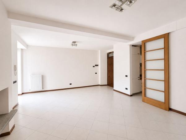 Trilocale in Via Centrale 8, Abbadia Lariana — foto 4 di 5