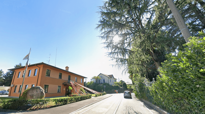 Stanza/Camera in Via Borgo, Appiano Gentile — foto 2 di 5