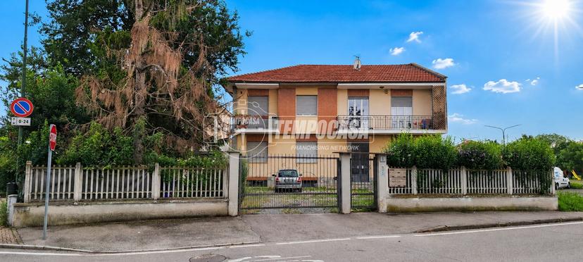 Trilocale in Via Volturno 1, Orbassano — foto 2 di 5