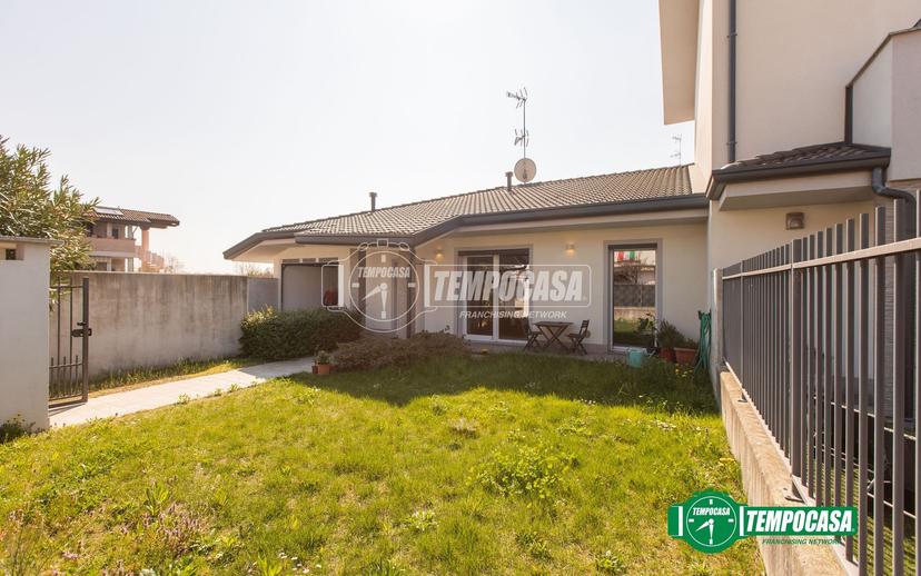 Villa, Magnago — foto 4 di 5