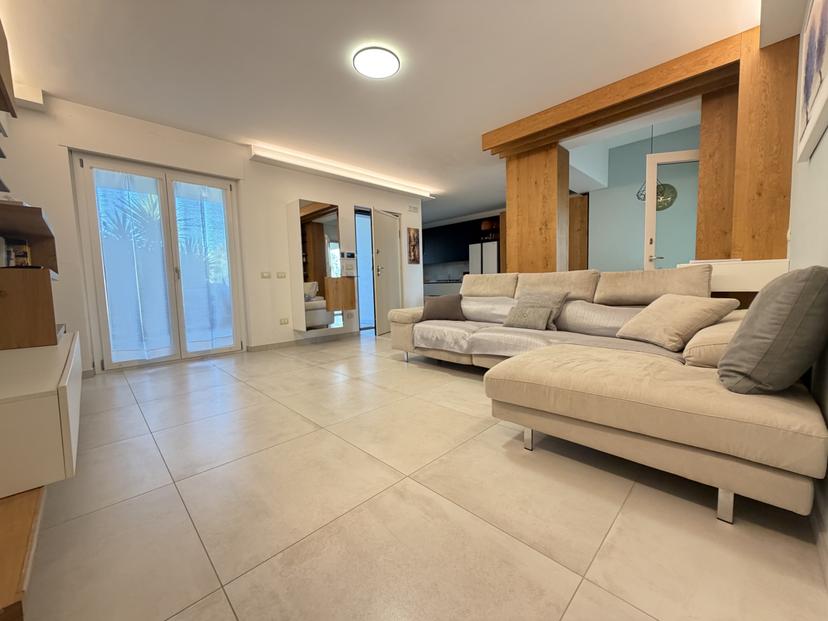 Villa a schiera, Francavilla al Mare