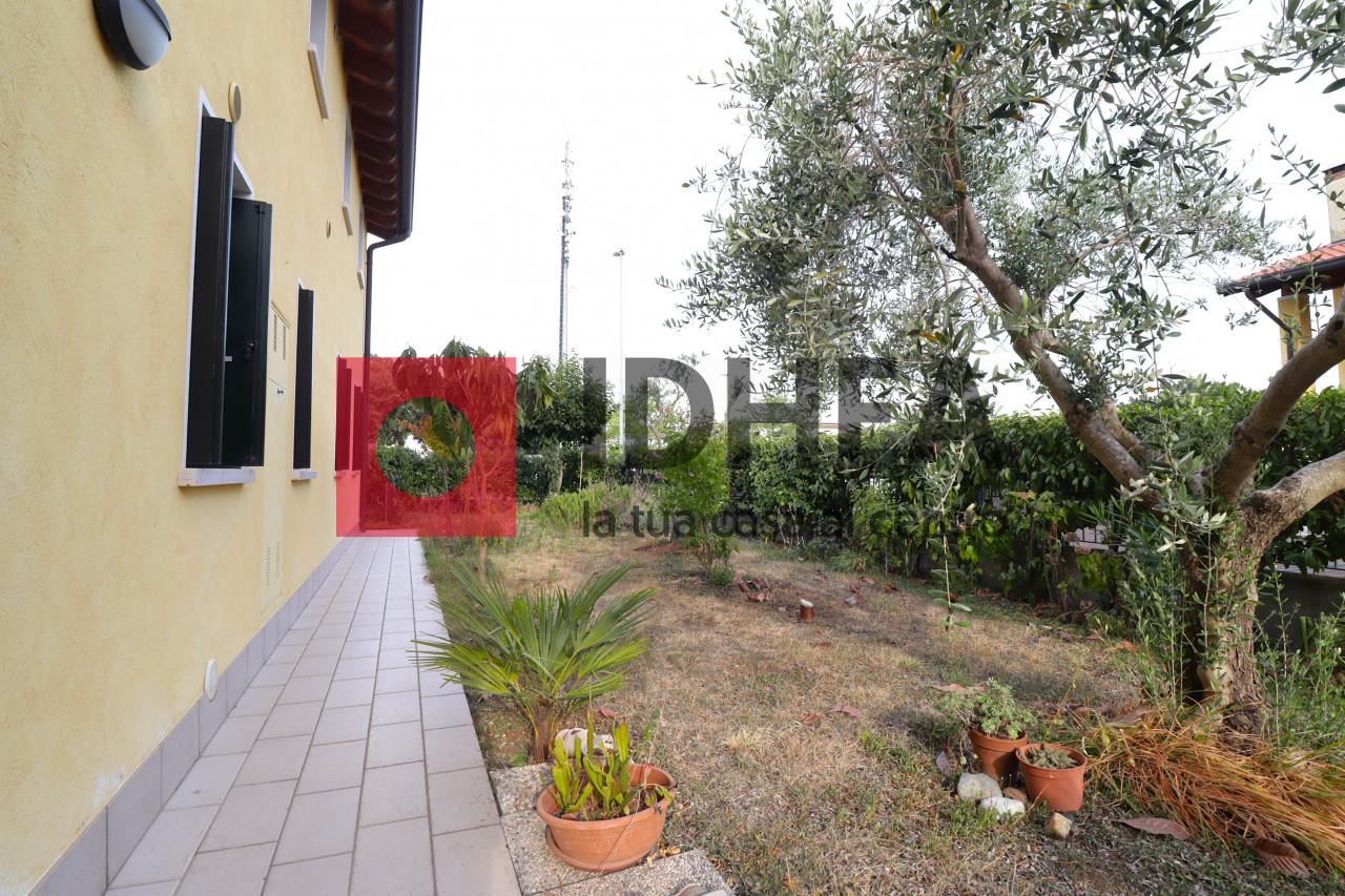 Trilocale in Via G. di Vittorio, Montebelluna