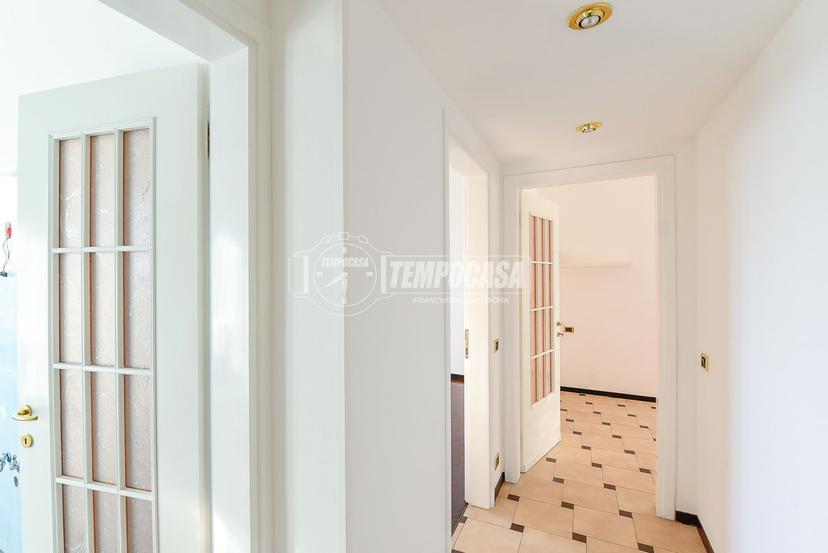Trilocale in Via Giacomo Matteotti, Ponte Lambro — foto 3 di 5
