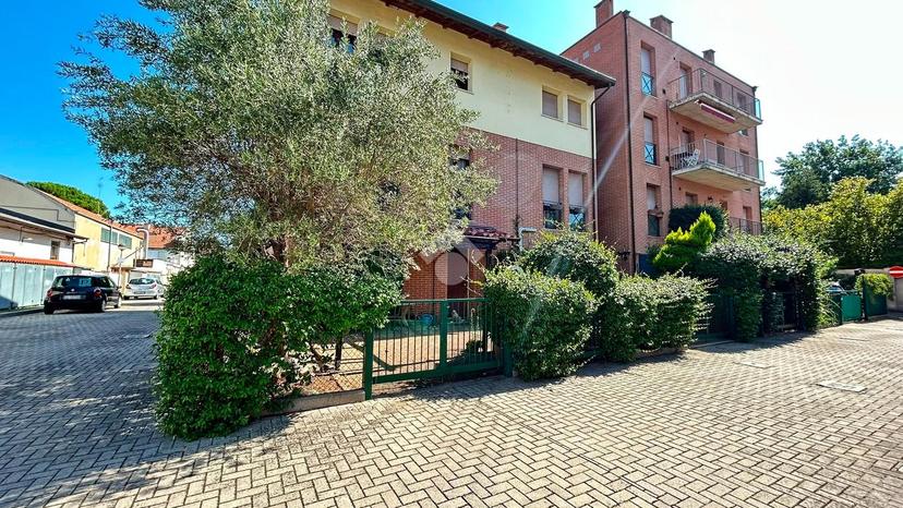 Villa a schiera in Viale Giulio Zaganelli 19, Massa Lombarda — foto 2 di 5