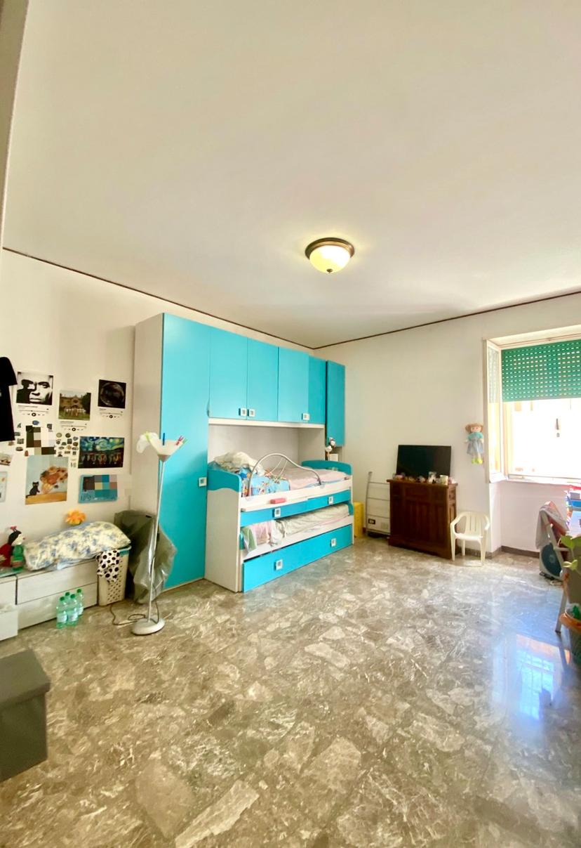 Appartamento in Via dei Limoni, Roma