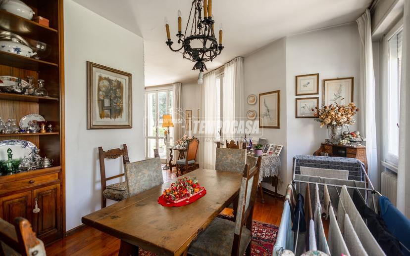Casa indipendente in Via Ippolito Nievo, Reggio nell'Emilia — foto 4 di 5