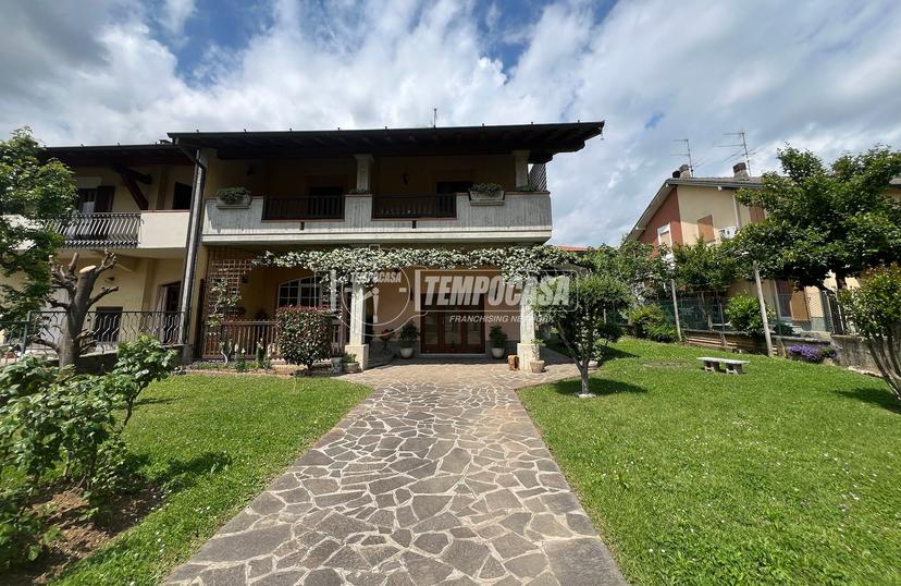 Villa a schiera in Via XXV Aprile 31, Capriolo — foto 3 di 5