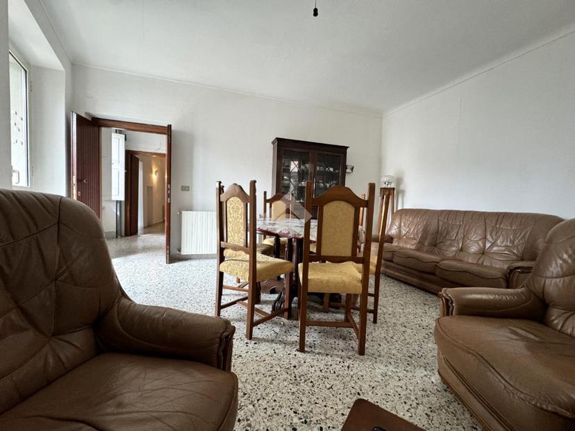 Trilocale in Via Grazia Deledda 81, Nuoro — foto 4 di 5