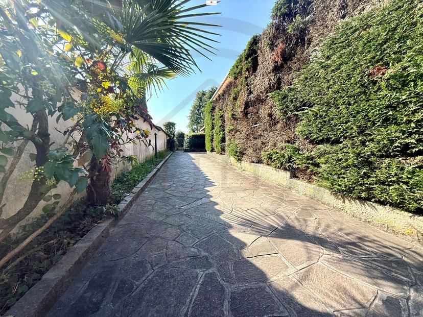 Appartamento in Vicolo Flavio Gioia, Sovico — foto 4 di 5