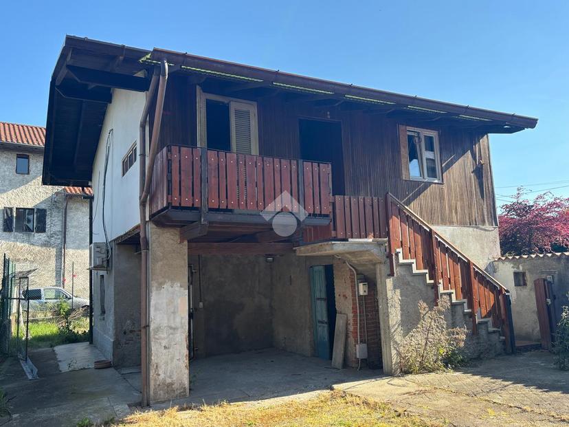 Casa indipendente in Via Santissima Trinita' 20, Varallo Pombia — foto 4 di 5