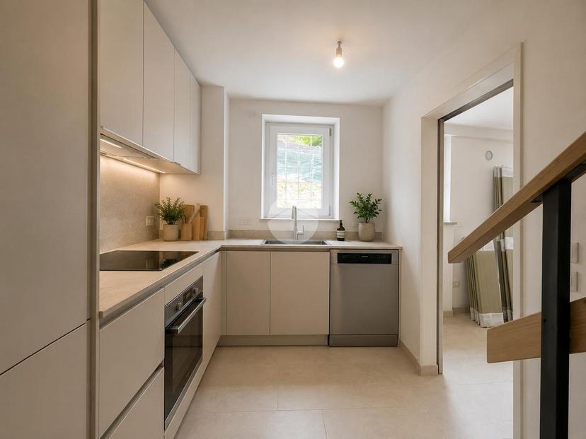 Casa indipendente in Via Dosso di Rubiana 41, Caprino Veronese — foto 2 di 5