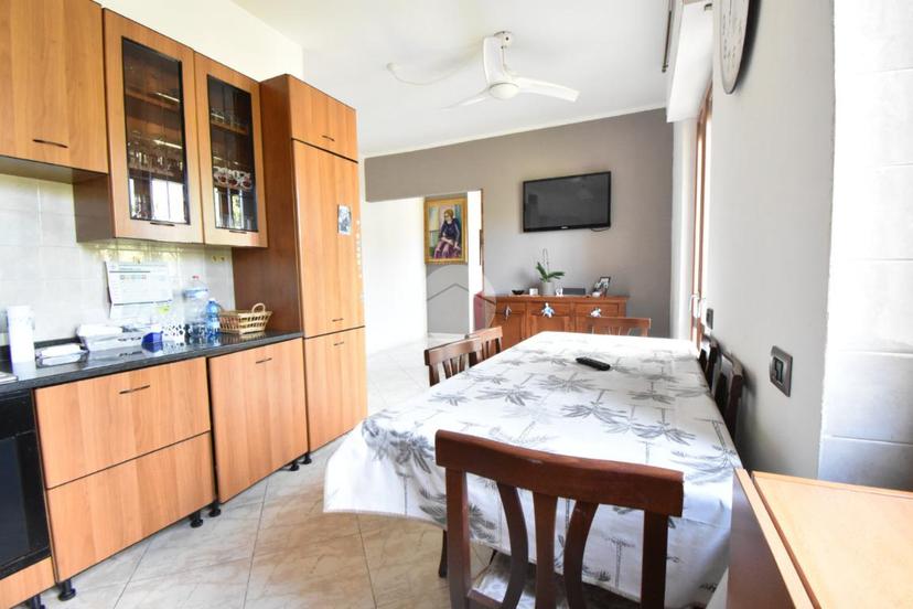 Trilocale in Via Velasca 43, Vimercate — foto 3 di 5