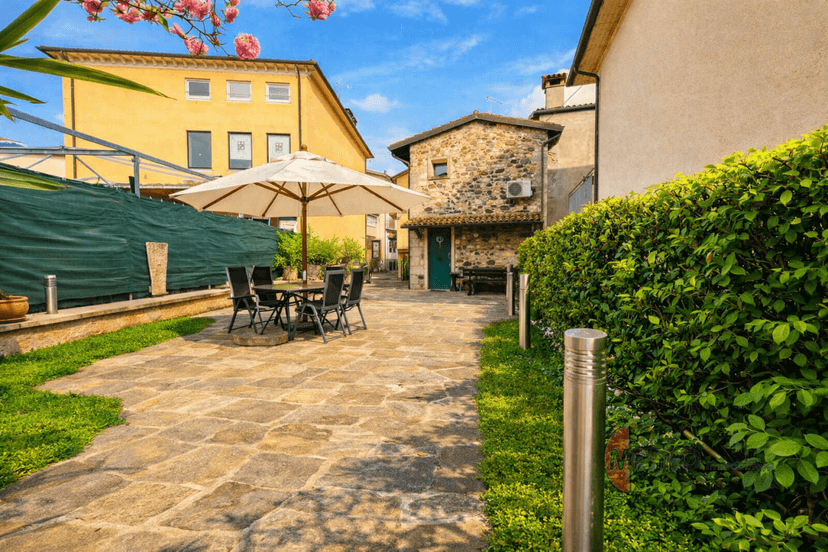 Casa indipendente in Piazza a. Moro, Cornedo Vicentino — foto 2 di 5
