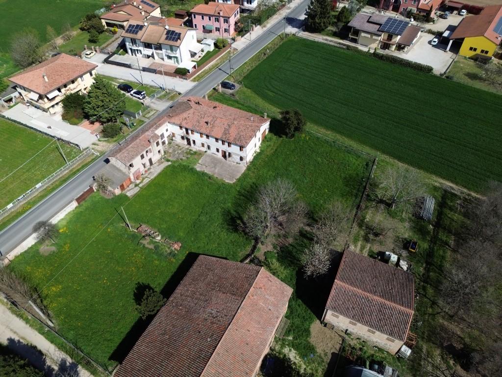 Casa indipendente in Via Chiesa Prà, Este