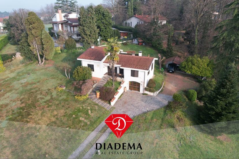 Villa unifamiliare in Via Besnate 2, Jerago con Orago — foto 2 di 5