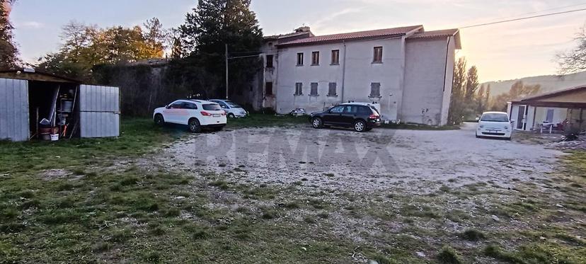 Rustico in Via Case Fabbrizi 5, Gualdo Tadino — foto 3 di 5