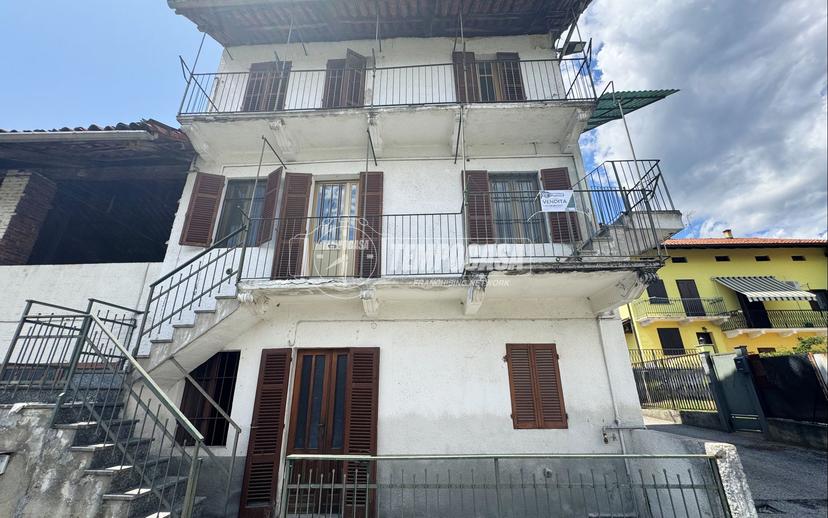 Casa indipendente in Via Parlamento, Cossato — foto 3 di 5
