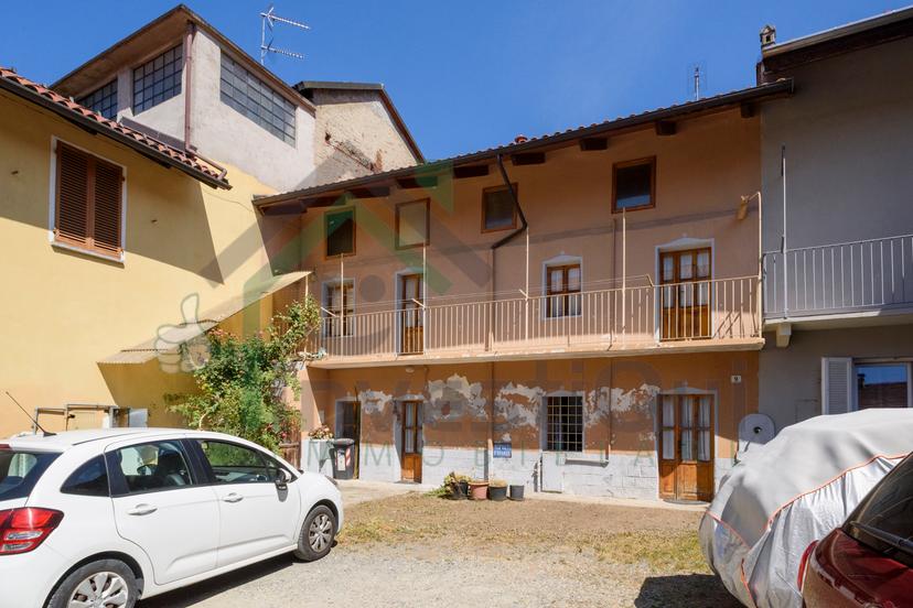 Casa indipendente in Via Giacomo Matteotti 9, Ciriè — foto 2 di 5