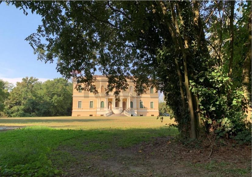 Villa in Viale Adriatico 2, Ferrara — foto 2 di 5