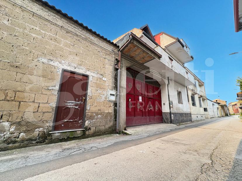 Terratetto unifamiliare in Via Mercadante , Santa Maria Capua Vetere — foto 5 di 5